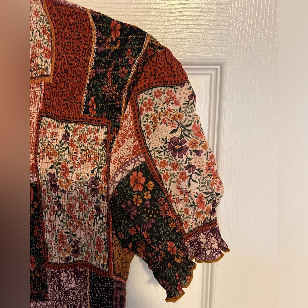 Pattern dress - Picture 3 of 12